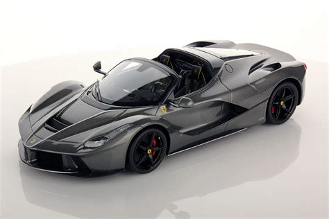 Ferrari LaFerrari Aperta 1:18 | MR Collection Models