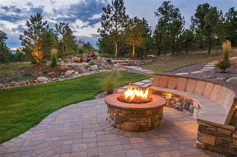 Cozy and Inviting Fire Pit Landscaping Design Ideas