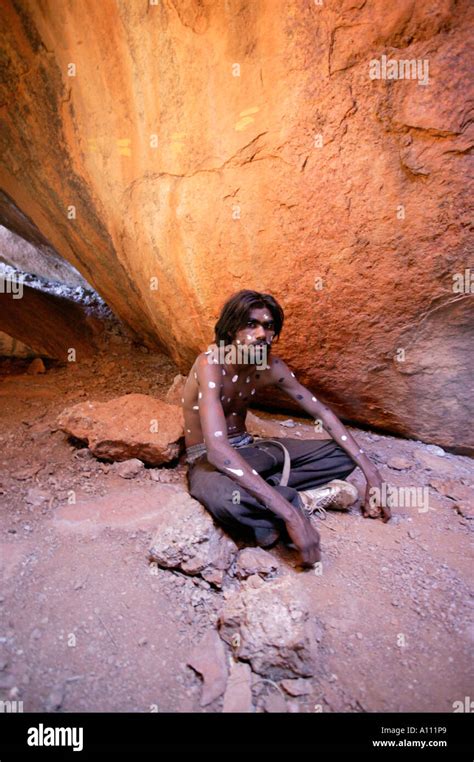 Anangu art hi-res stock photography and images - Alamy