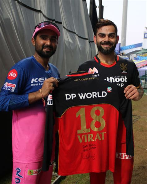 IPL 2020: Virat Kohli Gifts Rahul Tewatia His Autographed Jersey