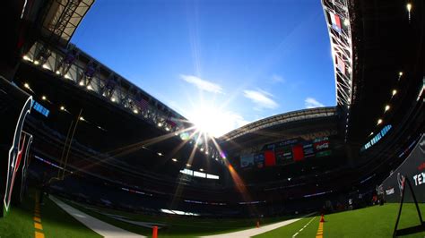 For the first time in six years, the roof will be open for a Texans ...