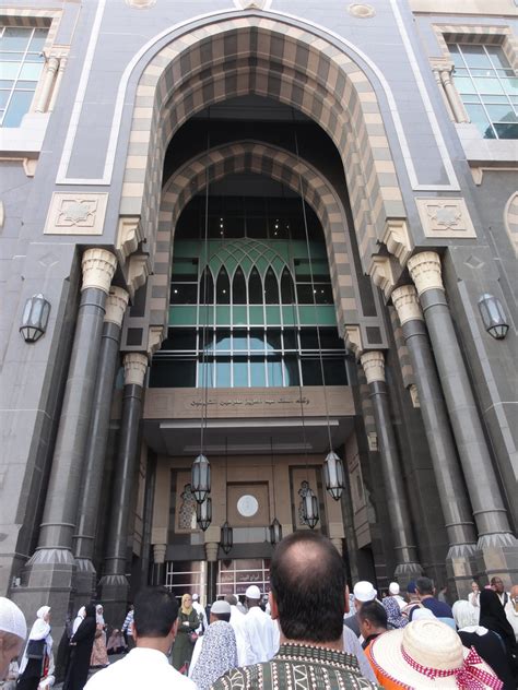 The Abraj Al Bait Tower in Makkah, Saudi Arabia - Gets Ready