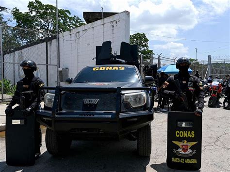 Photos: Gang-run Venezuela prison seized, zoo, pool, rocket-launchers ...