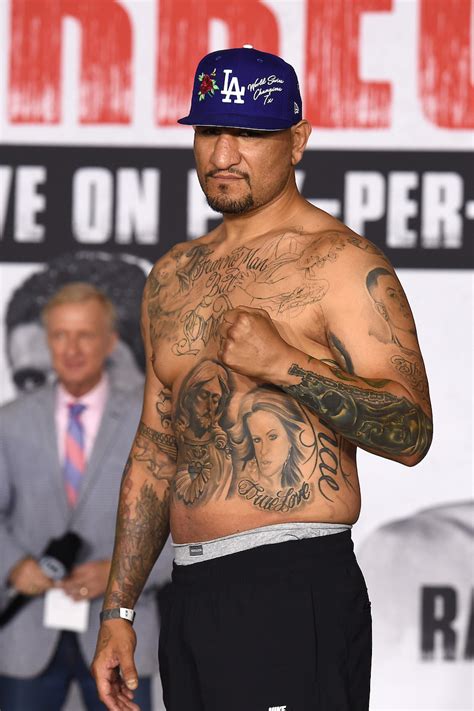 Photos: Andy Ruiz Jr. vs. Chris Arreola weigh-in