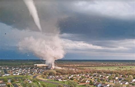 Drone Used to Capture Insane Tornado Footage Over Andover, Kansas ...