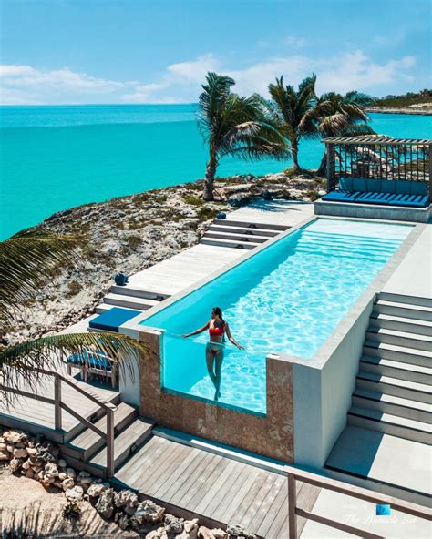 Tip of the Tail Villa – Providenciales, Turks and Caicos Islands – Turquoise Caribbean Water ...