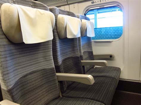 Hayabusa Tohoku Shinkansen - Japan Airlines