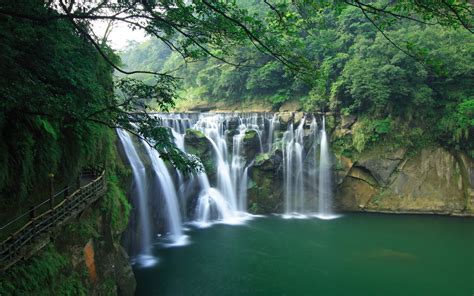 Shifen Falls Is A Picturesque Waterfall Located In Pingxi District, New Taipei City, Taiwan, The ...