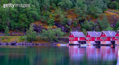 Cottage in Fjords 이미지 (1201320814) - 게티이미지뱅크