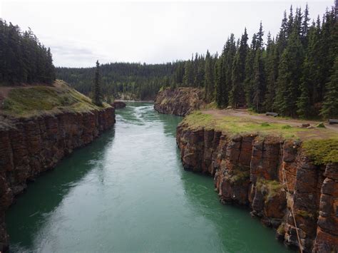 Dave'n'Kathy's Vagabond Blog: Biking the Yukon River