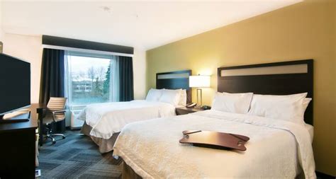 Bellevue Hampton Inn and Suites Hotel in Bellevue, WA