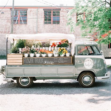 9 Southern Mobile Business Rolling Across the South | Flower truck, Flower shop, Florist shop