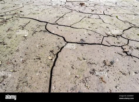 Broken Dry Floor Stock Photo - Alamy