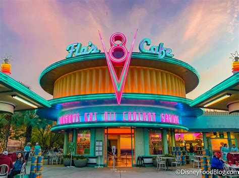 Flo's V-8 Cafe | the disney food blog