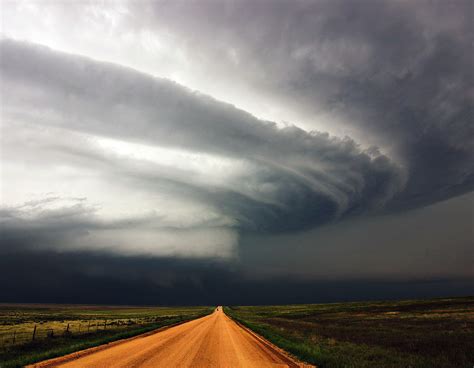 25 Wonderful Thunder Storm Photography Examples for your inspiration