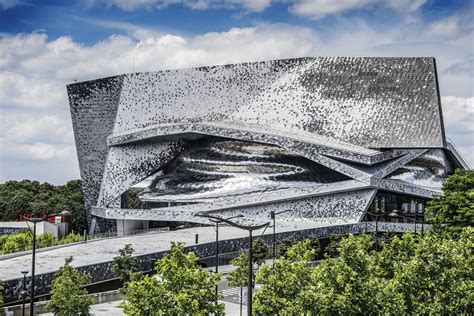 Jean Nouvel sues to stop €170.6 million fine for late opening of ...