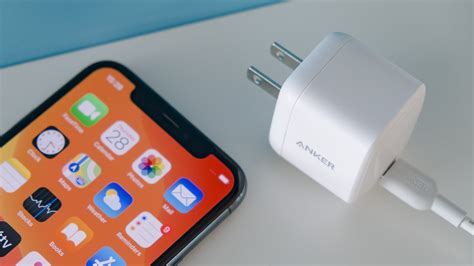 Best iPhone fast chargers in 2021 - PhoneArena