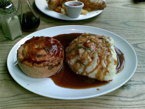 Steak and Ale Pie at the Slaughtered Lamb | used on Is it pi… | bob ...