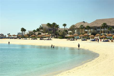 Top 12 Beaches in and around Doha, Qatar