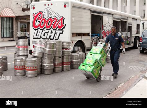 Beer delivery truck - USA Stock Photo - Alamy