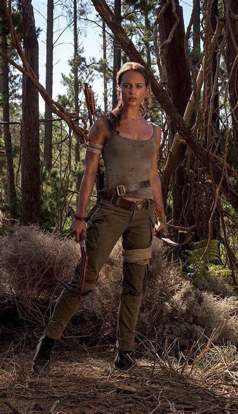 Lara Croft (Alicia Vikander) Tomb Raider (2018) | Laura croft, Lara croft cosplay, Lara croft ...