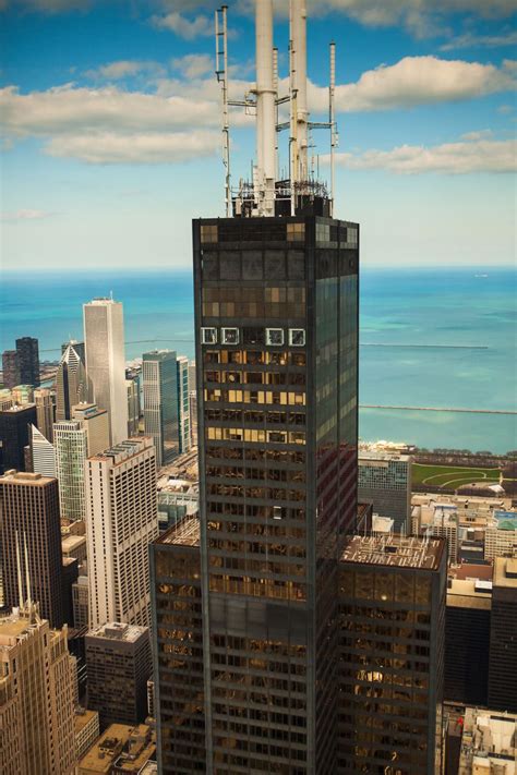 Our Location - Skydeck Willis Tower | Central Loop Hotel, Chicago