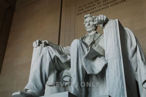 Lincoln Statue At The Lincoln Monument - Stock Photos | Pearl