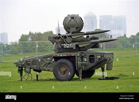 Rapier missile hi-res stock photography and images - Alamy