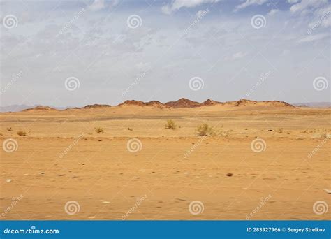 Sand Dunes in the Desert, Saudi Arabia Stock Photo - Image of orange ...