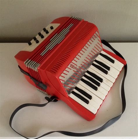 Vintage Bontempi child accordion - Catawiki