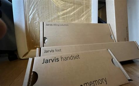 Fully Jarvis Bamboo Curved Standing Desk Review