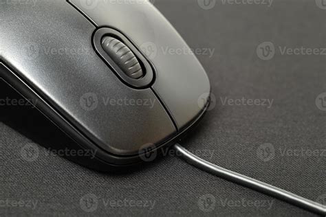 Black Computer Mouse 876096 Stock Photo at Vecteezy