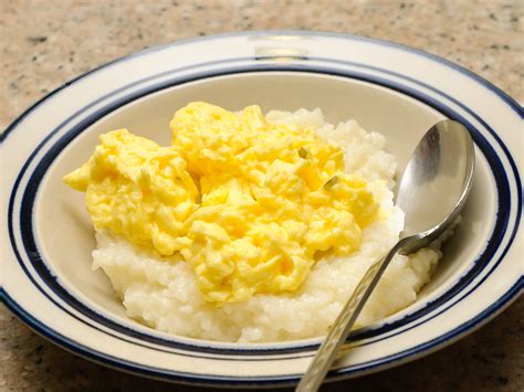 3 Ways to Make Grits and Scrambled Eggs Southern Style - wikiHow