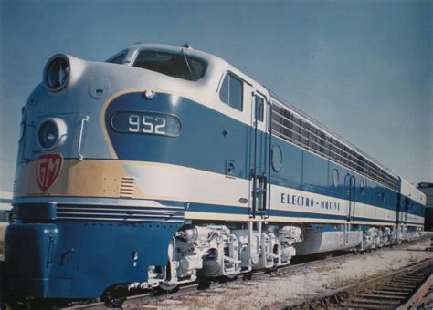 General Motors EMD E8 Diesel-Electric Demonstrator No. 952, built in 1949 : r/TrainPorn