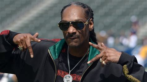 Super Bowl 2022 prop bets: Snoop Dogg Eminem, National Anthem odds