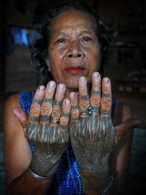 Be-Tattoo: Dayak Tribe Tattoos, Kalimantan Indonesia