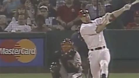 VIDEO: Montage of All 70 Mark McGwire Home Runs From 1998 is Mesmerizing