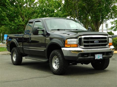 2000 Ford F-250 Super Duty XLT 4dr 4X4 / 7.3L DIESEL / LOW MILES