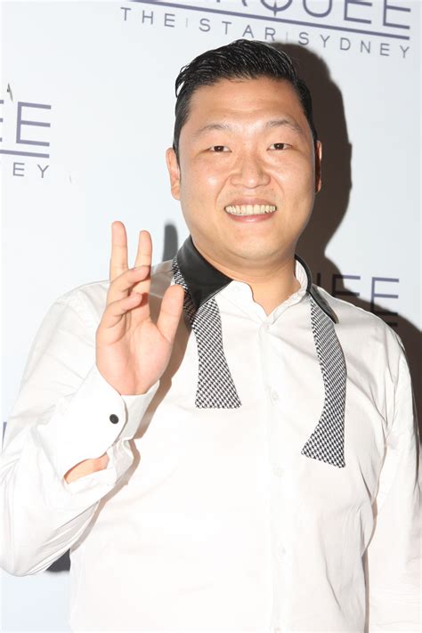 File:Psy Gangnam Style performs at Marquee, The Star, Sydney, Australia (1).jpg - Wikimedia Commons
