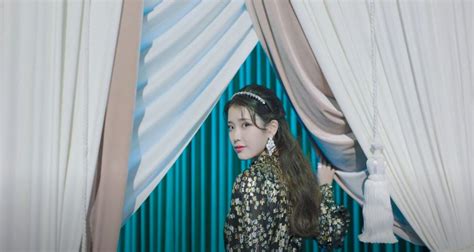 [Review] Celebrity – IU – KPOPREVIEWED