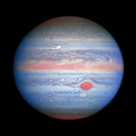 ESA Science & Technology - Hubble's new rainbow view of Jupiter