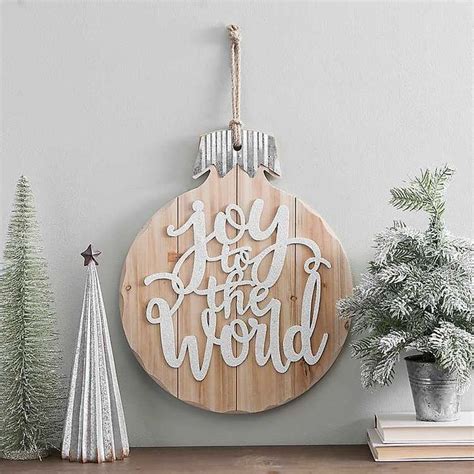 44 Lovely Christmas Wall Decor Ideas For Your Homes - PIMPHOMEE