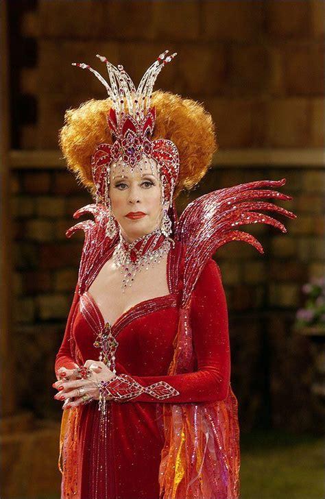 Actress Carol Burnett appears as Queen Aggravain in ABC's "Once Upon A ...