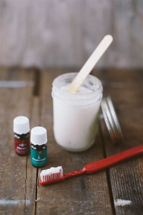 homemade toothpaste | Delightfully Tacky | Bloglovin’