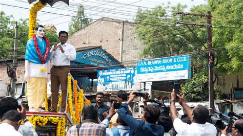 Potti Sriramulu remembered on his 123rd birth anniversary - The Hindu