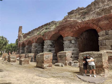 Amphitheater Pozzuoli (Italy), brief history and many photos