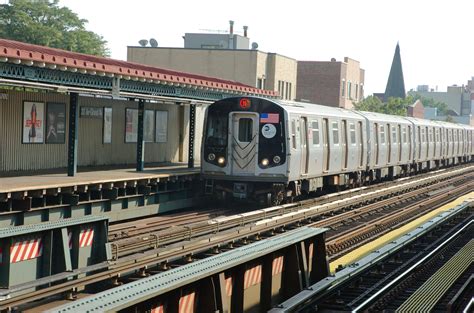 Two Astoria subway stations reopen, but the MTA prepares to close two ...