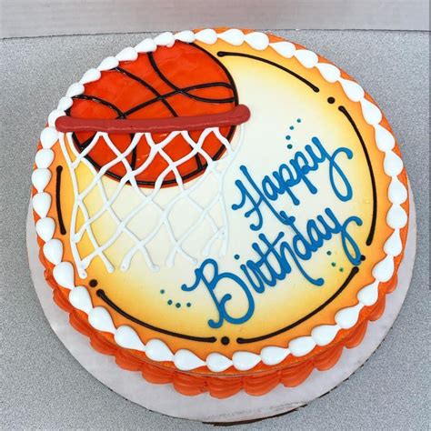 Basketball cakes Basketball-cakes Cake pop Oreo truffles Marshmallow pops Cake p in 2020 ...