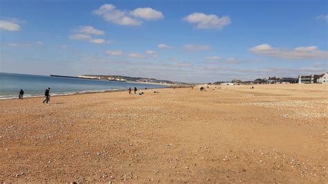 Seaford Bay Beach, East Sussex, England :: British Beaches