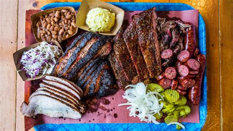 A MacGyver of Slow-Cooked Meats at Franklin Barbecue - The New York Times